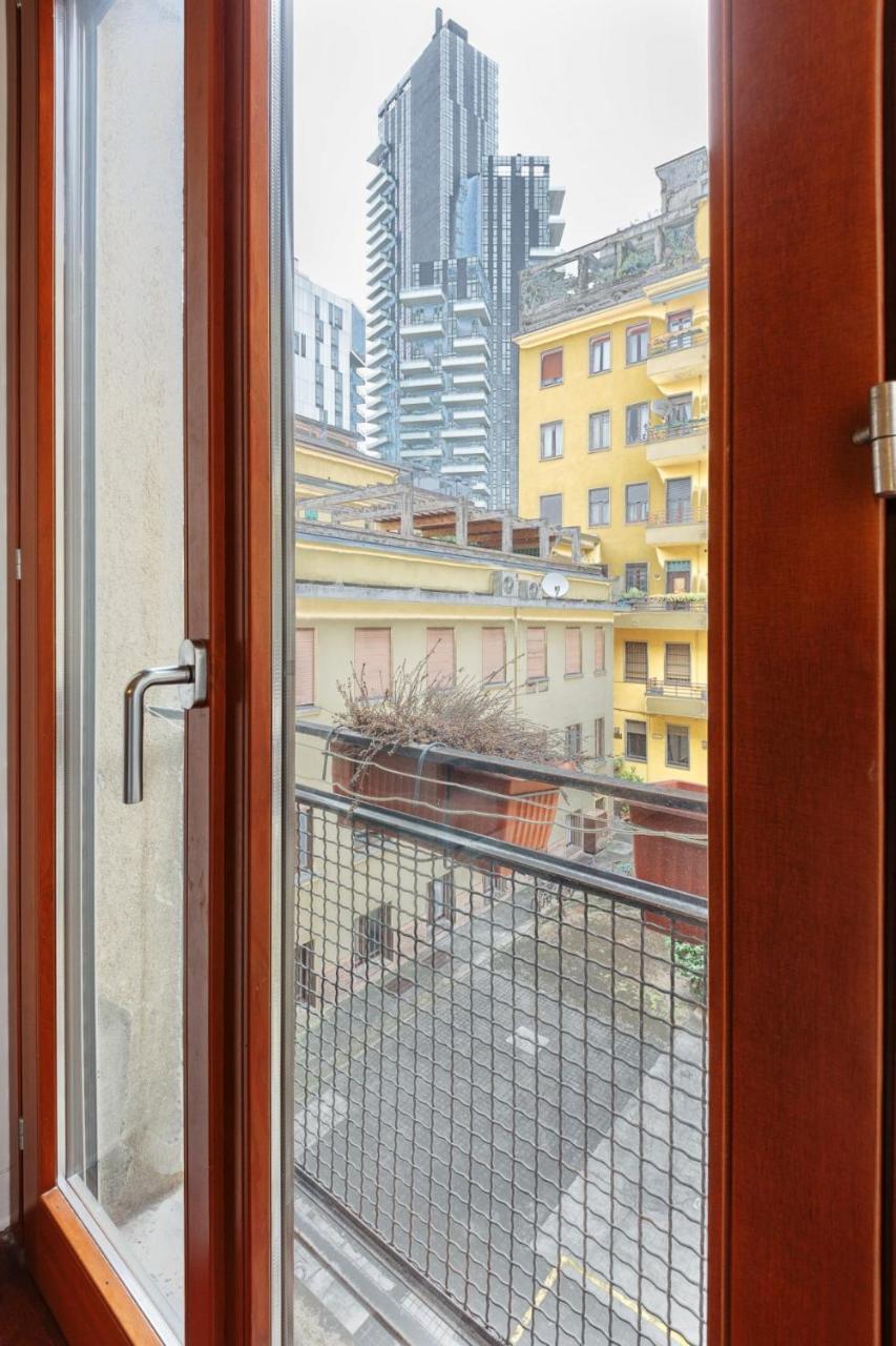 Bright And Cozy Apartment In Isola District - Marco Polo Милан Экстерьер фото